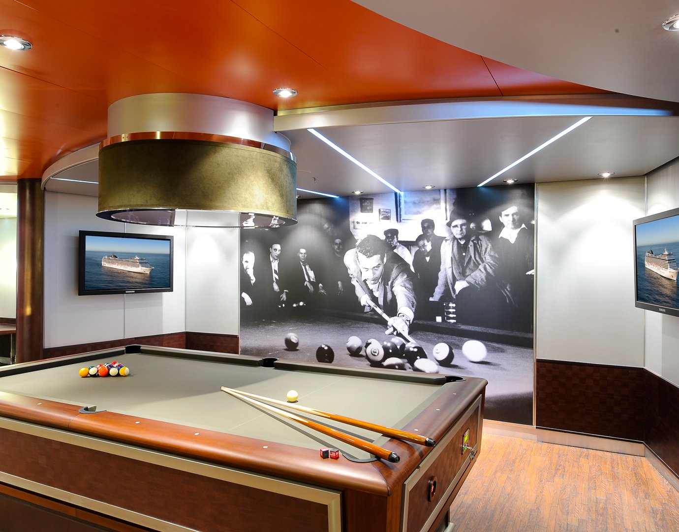 Day and Night Activities, Billiard Room | MSC Cruises Day and Night Activities, Billiard Room | MSC Cruises