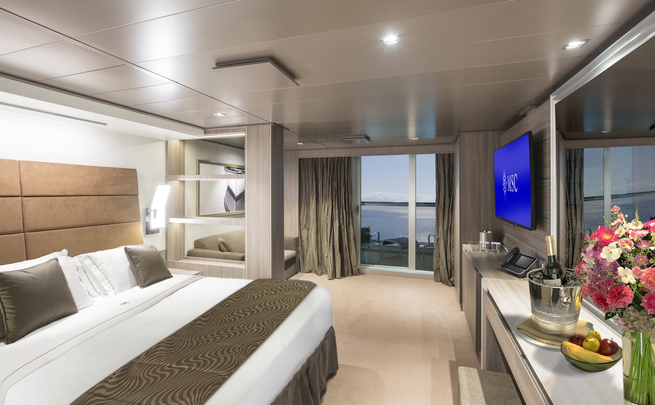 MSC Seaside Cabin: MSC Yacht Club Deluxe Suite 02 MSC Seaside Cabin: MSC Yacht Club Deluxe Suite 02