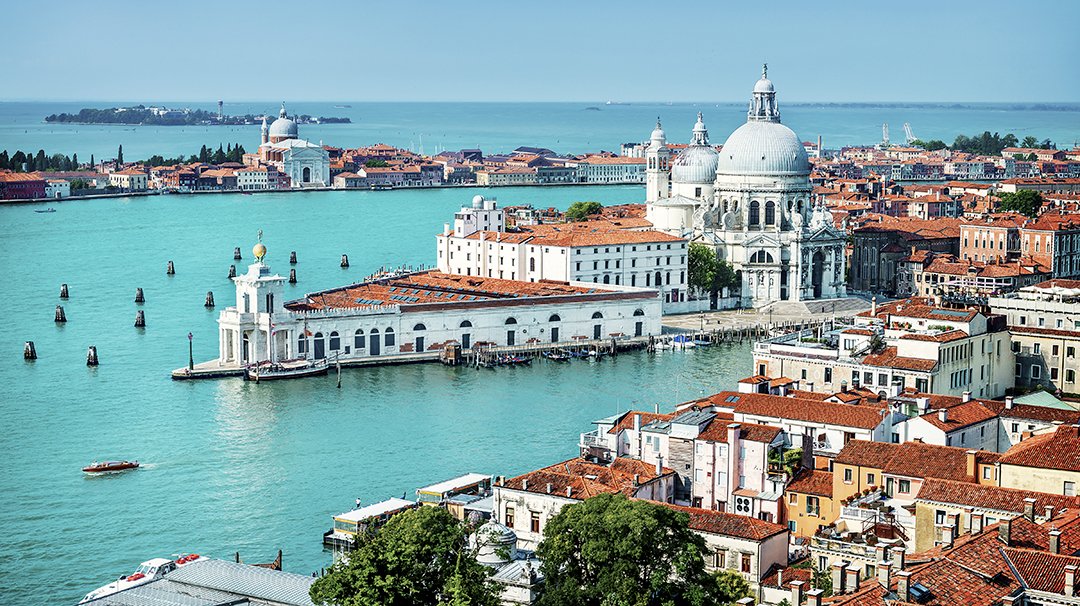 Vue sur la basilique et les canaux de Venise | MSC Cruises