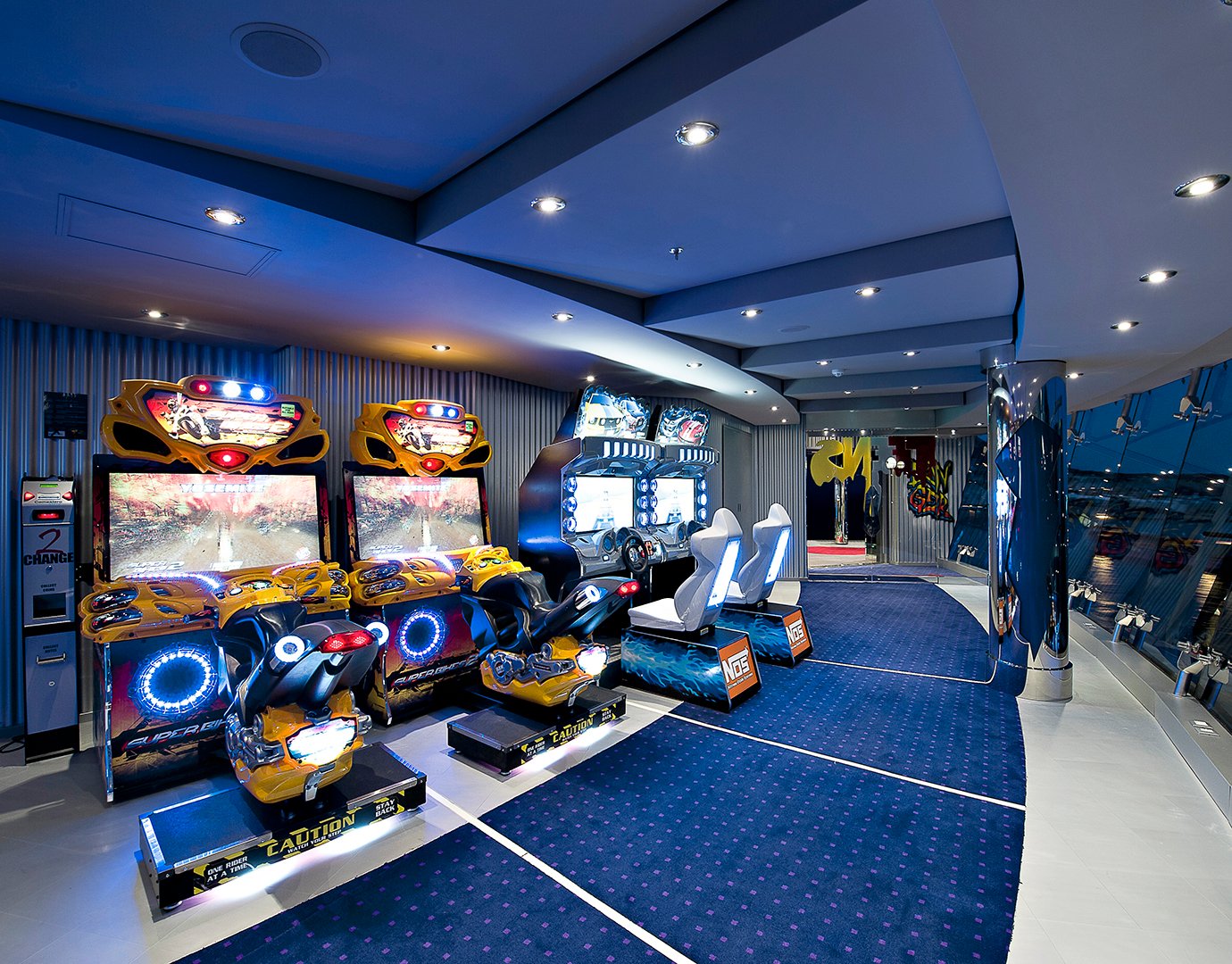 MSC Divina Entertainment Virtual World 05 MSC Divina Entertainment Virtual World 05