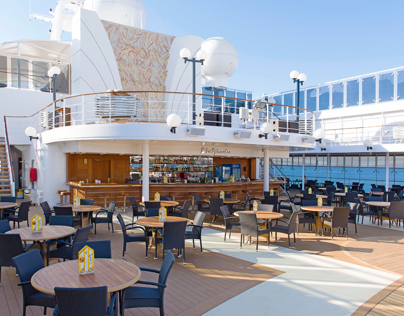 MSC Opera Restaurant And Bar Lo Spinnaker Bar 07 MSC Opera Restaurant And Bar Lo Spinnaker Bar 07